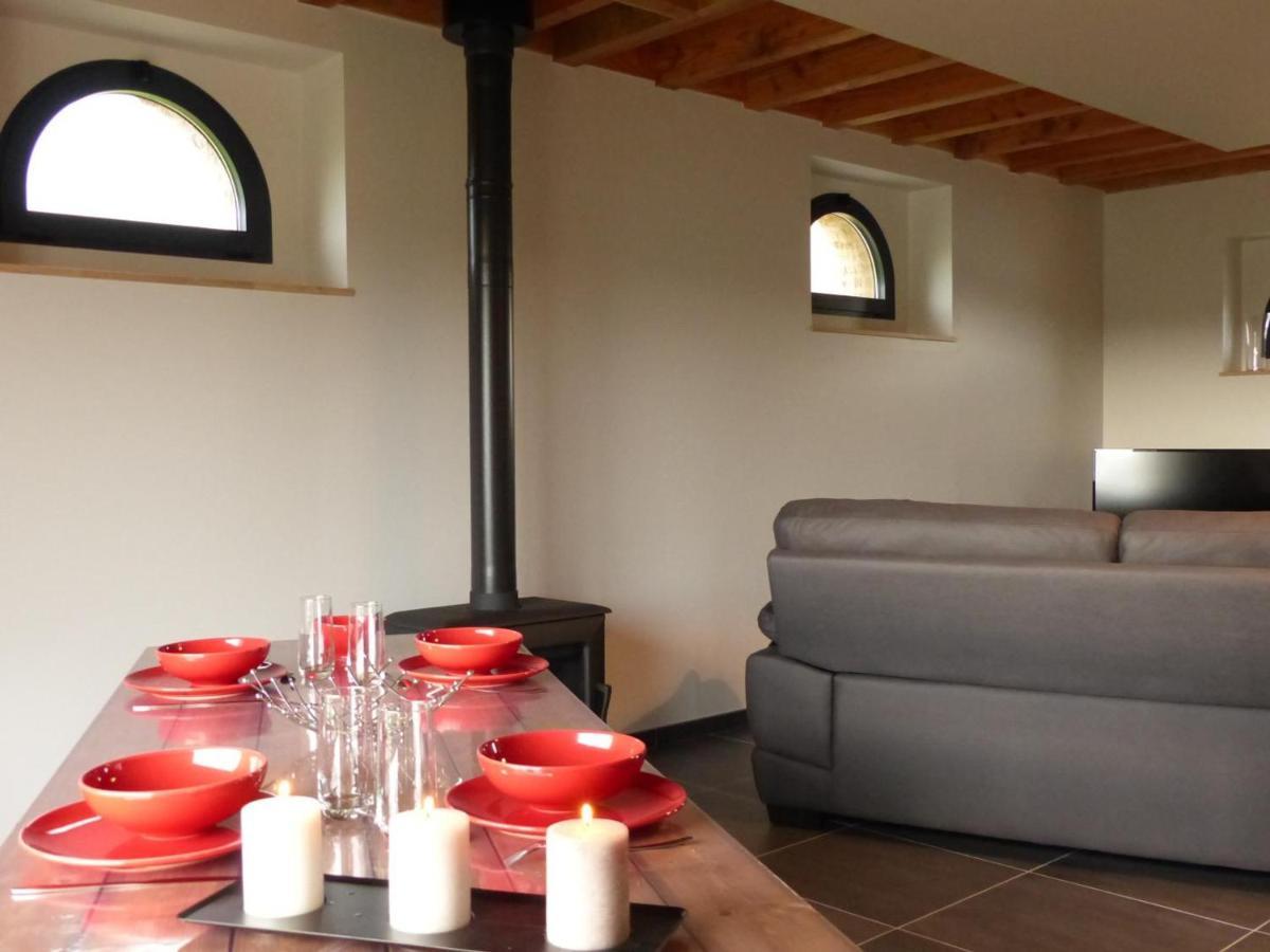 Gite Renove Avec Terrasse, Poele A Bois Et Wifi A Chapeau - Fr-1-489-79 المظهر الخارجي الصورة