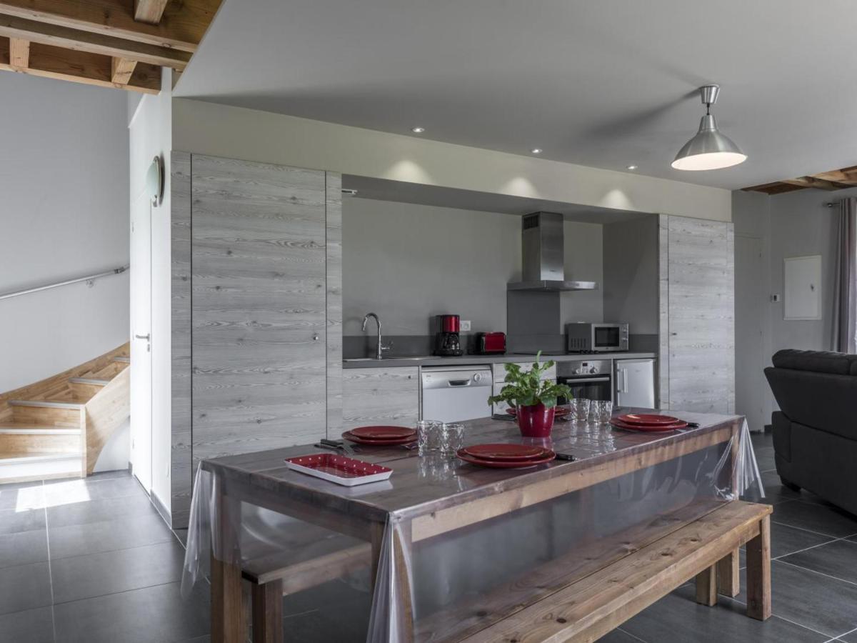 Gite Renove Avec Terrasse, Poele A Bois Et Wifi A Chapeau - Fr-1-489-79 المظهر الخارجي الصورة
