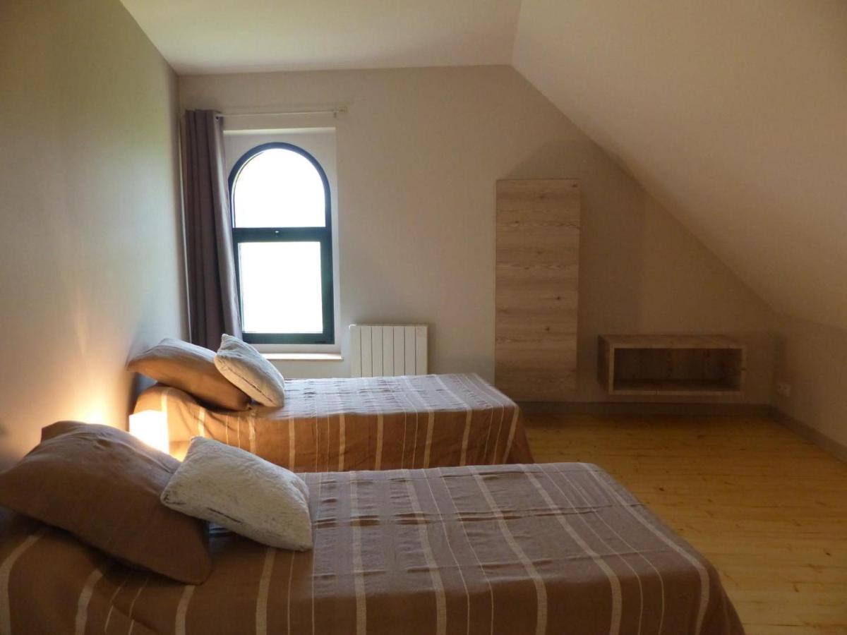 Gite Renove Avec Terrasse, Poele A Bois Et Wifi A Chapeau - Fr-1-489-79 المظهر الخارجي الصورة